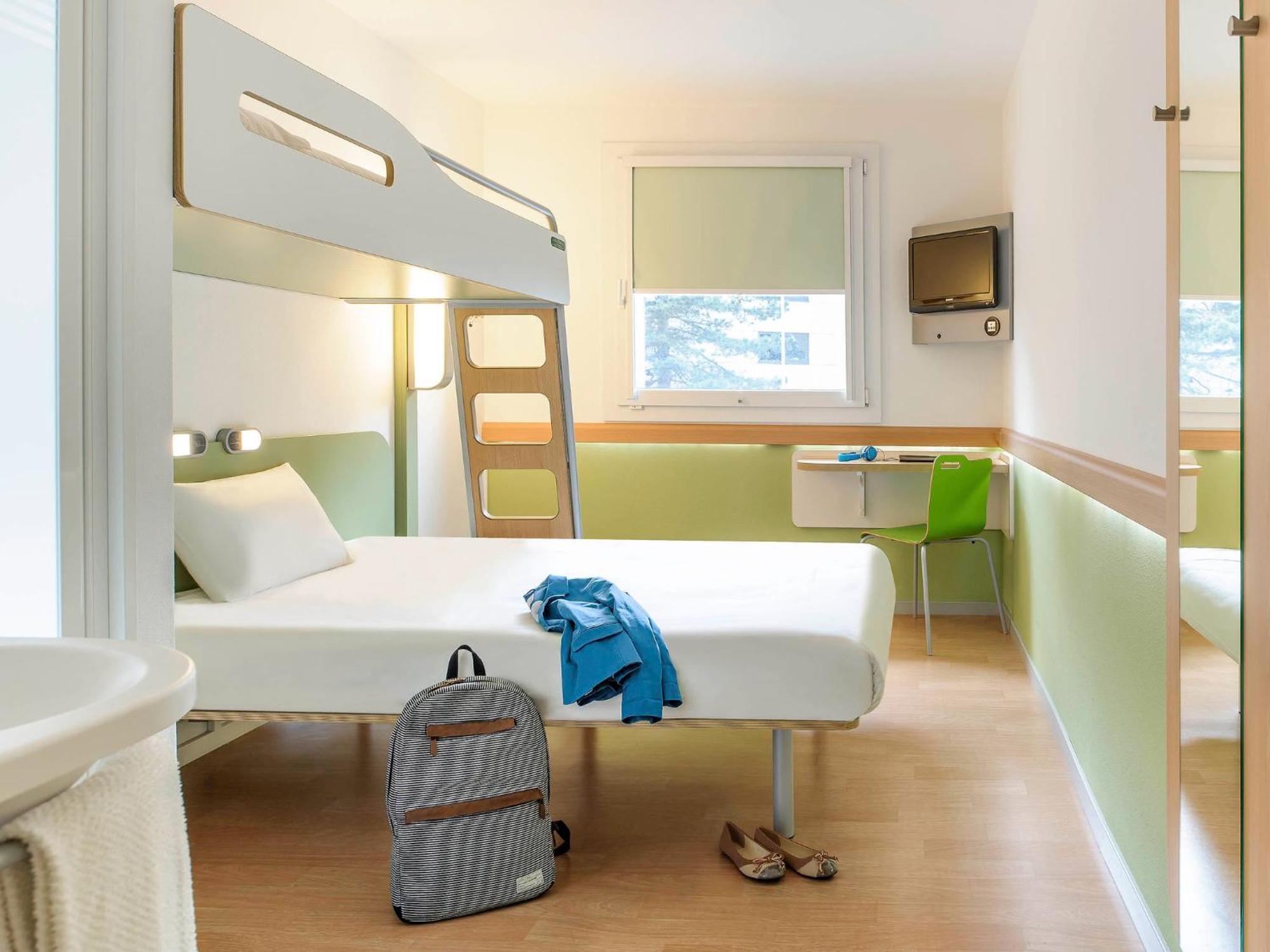 Ibis Budget Poitiers Sud Esterno foto