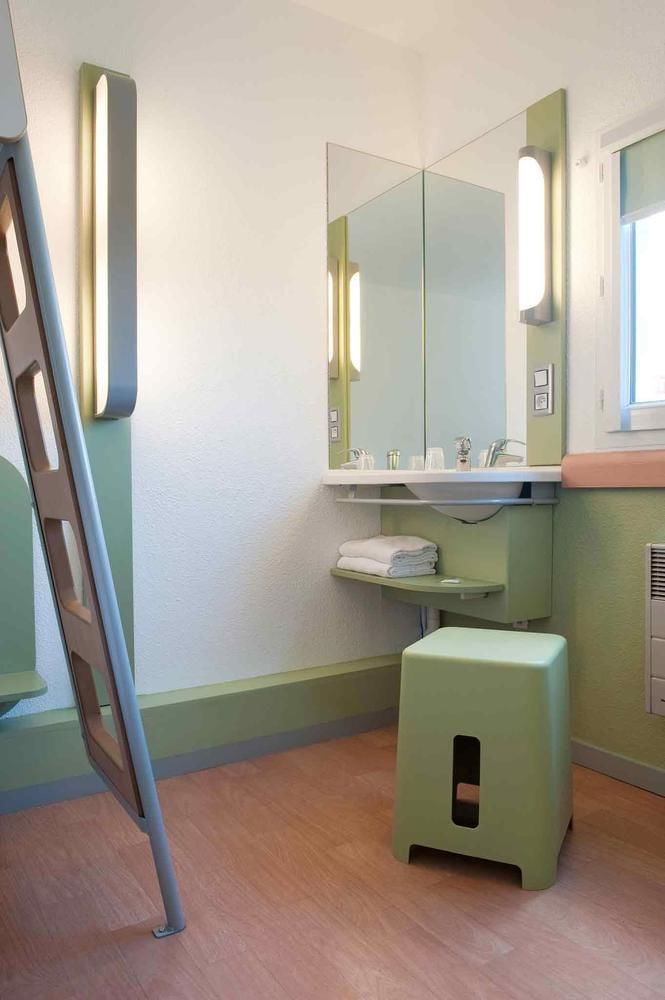 Ibis Budget Poitiers Sud Esterno foto